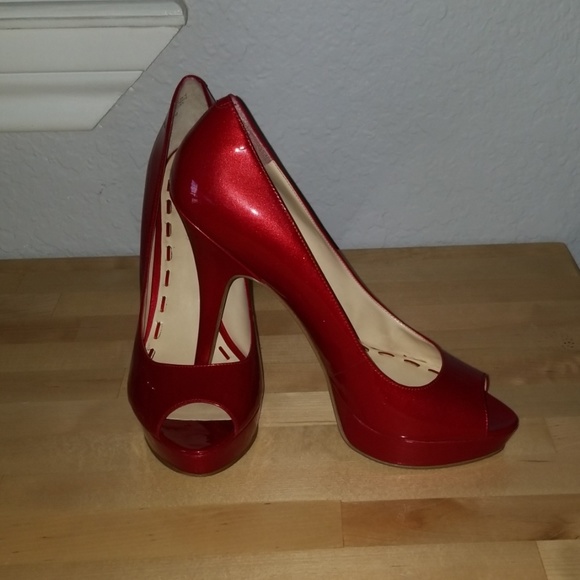 Enzo Angiolini Shoes - Enzo Angiolini peep toe pumps